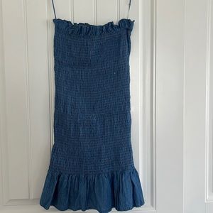 Adorable stretchy denim strapless sunny dress